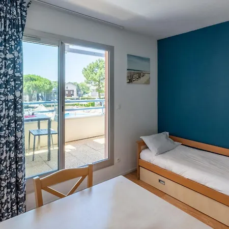 Odalys Du Port 3* 우르탱