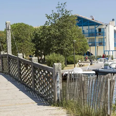 Odalys Du Port Holiday park 3*